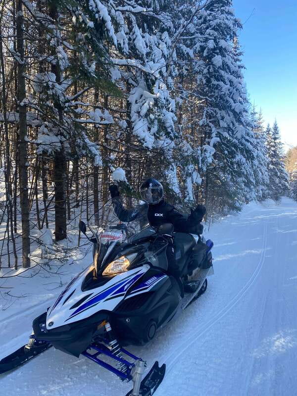 Montreal: Canadian Forest Guided Tour by Snowmobile - What the $402 price really covers