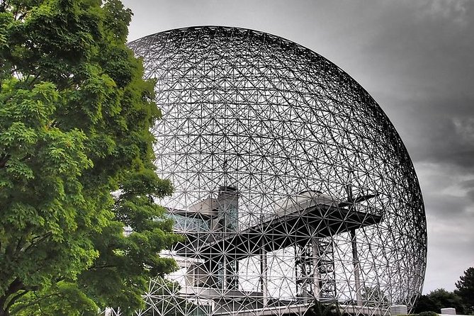 Montreal City Sightseeing Tour with Live Commentary - Live commentary: the best reason to choose this format