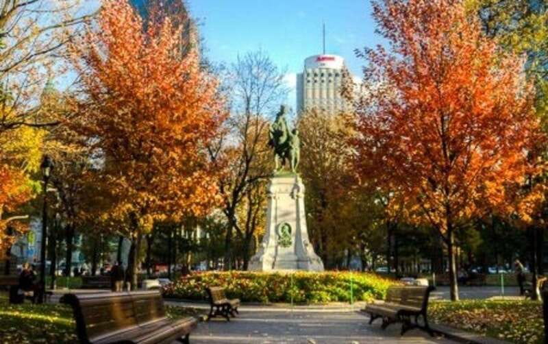 Montreal : Downtown & Underground Walking Tour with a Guide - Square Dorchester finishes the route outdoors