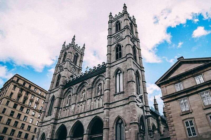 Montreal: Essential Neighborhoods Walking Tour + Basilica - Key points at a glance