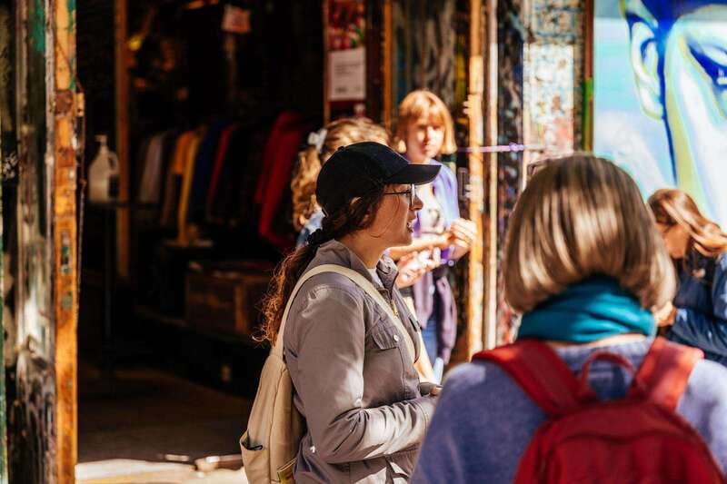 Montreal: Essential Neighborhoods Walking Tour + Basilica - How the pace and route work in real life