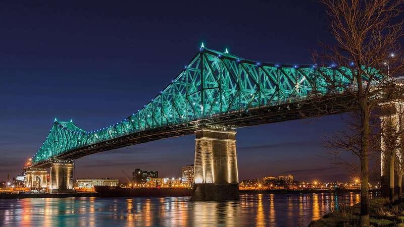 Montreal: Evening Cruise with DJ and Dance Floor - Bars, bistro, and the real cost of the evening