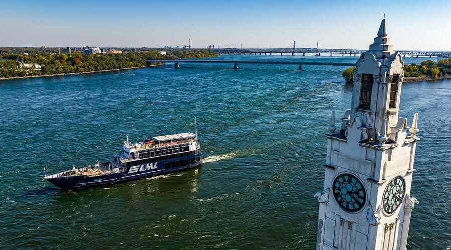 Montréal: Guided Sightseeing River Cruise - Who will enjoy this cruise most?
