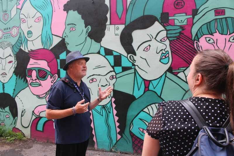 Montreal: Guided Walking Tour of Montreal's Murals - Weather, walking, and who should book