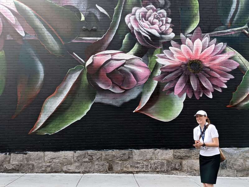 Montreal: Guided Walking Tour of Montreal's Murals - Starting at St-Laurent Boulevard