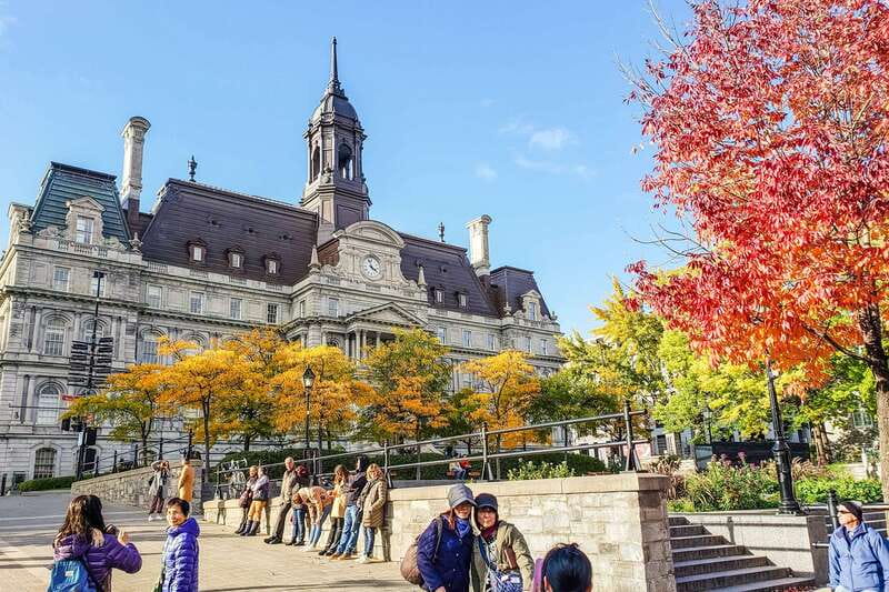 Montreal: Hop-On Hop-Off Double-Decker Bus Tour - Saint Joseph’s Oratory and the two Mount Royal lookouts