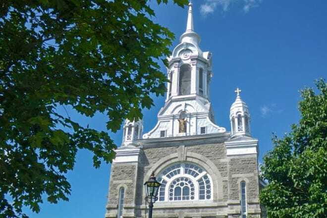 Montreal: Laurentian Mountains Day Trip - How to use your Mont-Tremblant time well