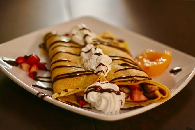Montreal Mile End Authentic Food Tour with 7 Delicacies Tastings - The Mile End walk and its changing menu