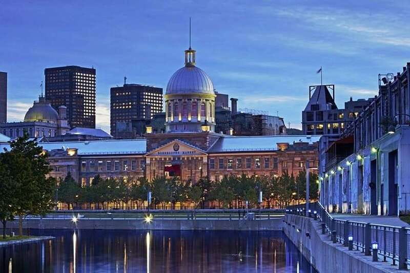 Montreal: Private Customizable Walking Tour of Old Montreal - From Fort Ville-Marie to a Modern City