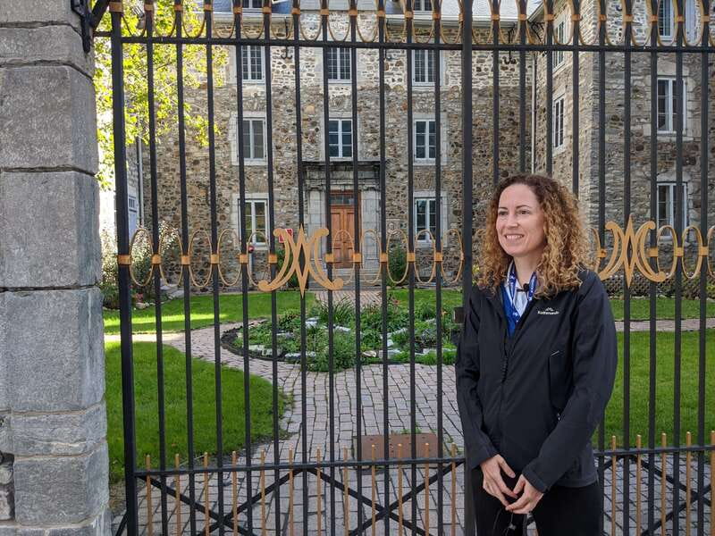 Montreal: Private Customizable Walking Tour of Old Montreal - Three Courthouses, Château Ramezay, and Civic Montreal