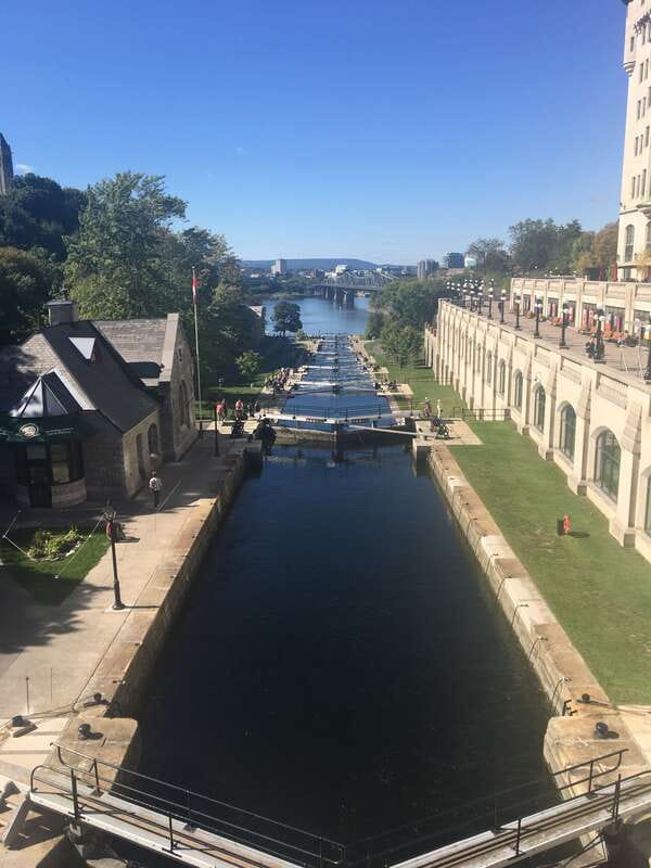 Montreal: Private Day Tour to Ottawa - ByWard Market for a break from official Ottawa