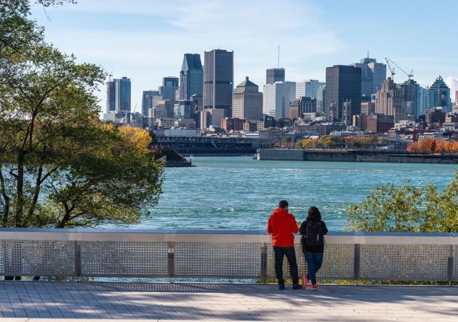 Montreal: Private Highlights & Hidden Gems Tour with a Local - Choosing between two and five hours