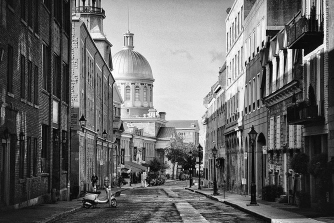 Montreal Private Photo Tours with Pro Photographer - Custom stops can change the whole experience