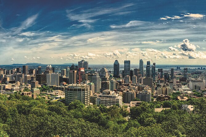 Montreal: Private Walking Tour with a Local - A walk shaped by your questions