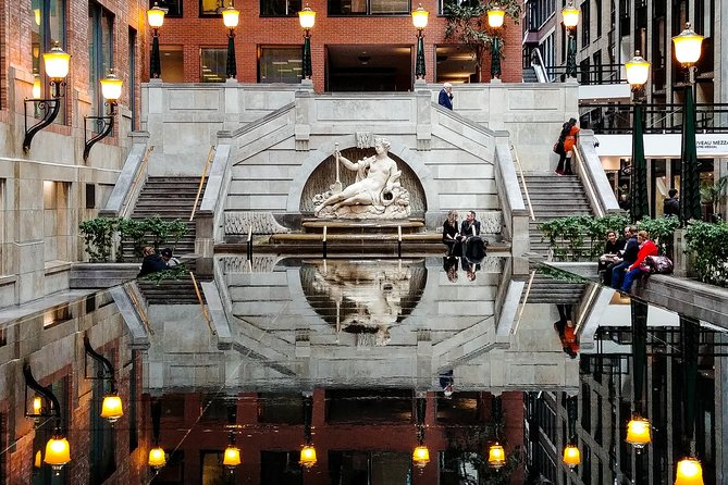 Montreal RESO Underground City + Downtown Tour by MTL Detours - Popping back above ground for Montreal’s bigger picture