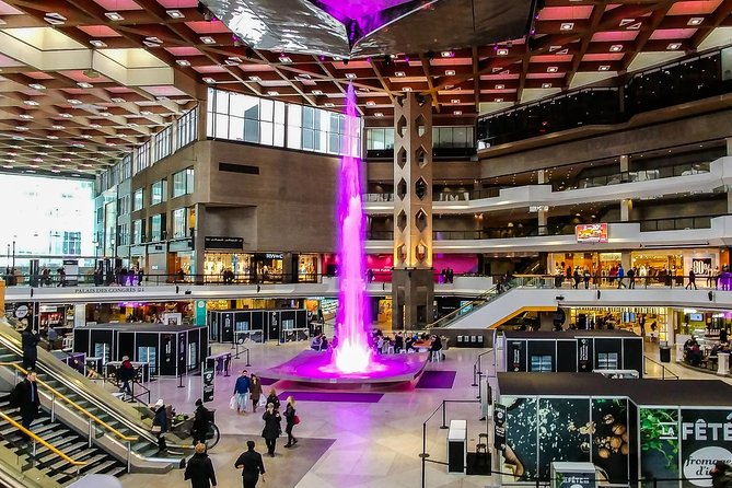 Montreal RESO Underground City + Downtown Tour by MTL Detours - Following the RÉSO passages and changing levels
