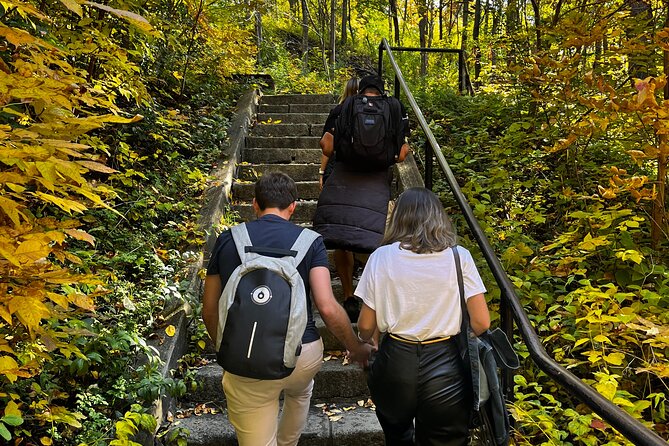 Montreal's Mount Royal Tour - The Lake, Chalet, Cross, and Highest Point