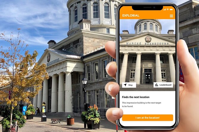 Montréal Scavenger Hunt and City Highlights Walking Tour - Old Montreal becomes your playing field