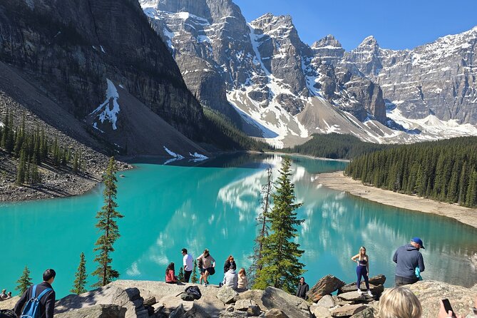 Moraine Lake and Lake Louise Half Day Tour - Timing, delays, and the five-to-eight-hour day