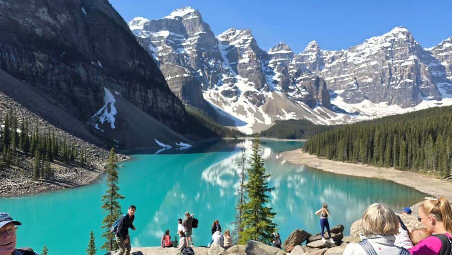 Moraine Lake and Lake Louise Half Day Tour - Should you book the Moraine Lake and Lake Louise tour?