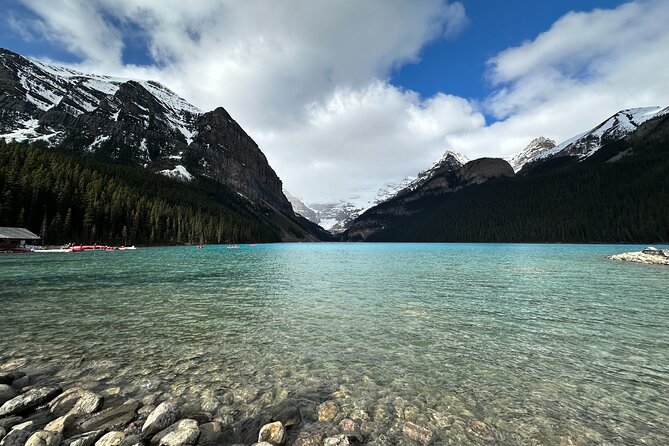 Moraine Lake And Lake Louise Tour from Banff - Moraine Lake and the Rockpile view