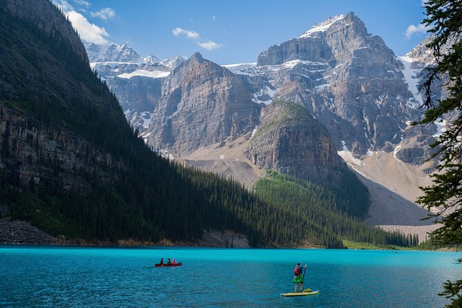 Moraine Lake And Lake Louise Tour from Banff - Lake Louise: an hour beside the blue-green water