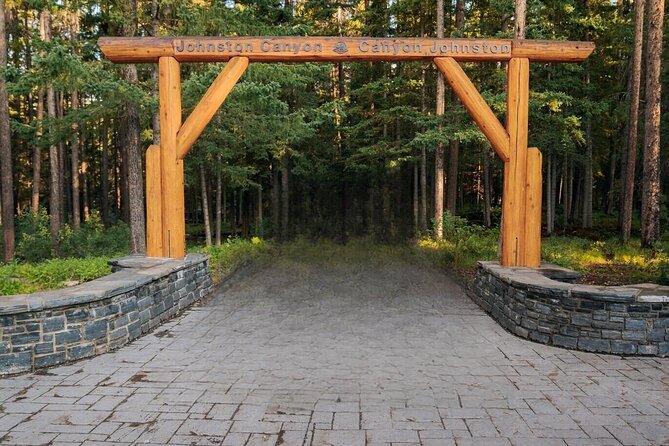 Moraine Lake, Lake Louise, Johnston Canyon, Bow Falls, Banff Town - Johnston Canyon: the day’s best walk