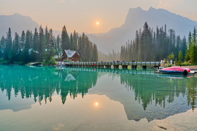 Moraine Lake Lake Louise Johnston Canyon Emerald Lake Day tour - Natural Bridge: a short stop with real drama