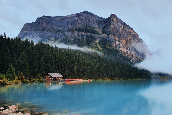Moraine Lake & Lake Louise Sunset & Wildlife Adventure - Guides who add practical help
