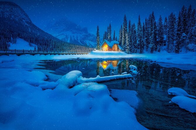Moraine Lake, Louise Emerald Lake, and Peyto Lake all in day tour - Moraine Lake: the summer-only prize