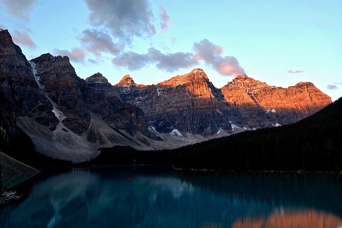 Moraine Lake Sunrise(2.5hrs)&Lake Louise(2hrs) from Canmore/Banff - Two and a half hours at Moraine Lake gives you room to choose