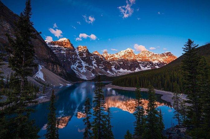 Moraine Lake Sunrise & Lake Louise Tour - from Canmore/Banff - Door-to-door pickup makes the early start easier