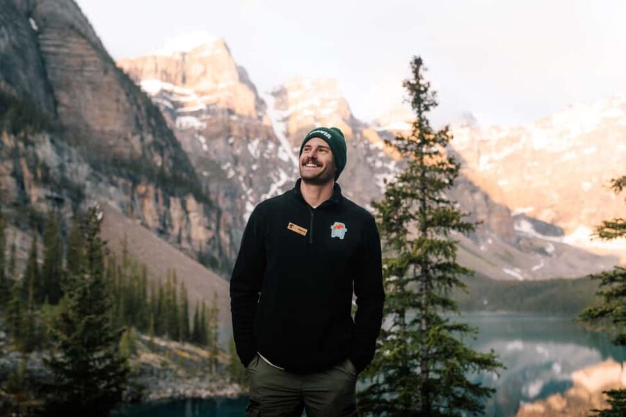 Moraine Lake Sunrise: Premium Tour from Canmore & Banff - The drive to Moraine Lake