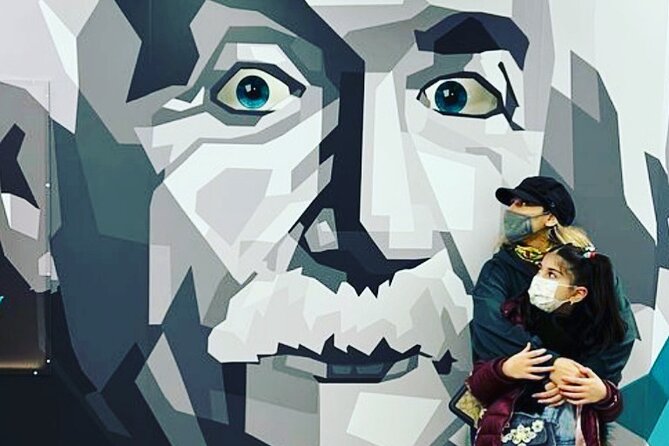 Museum of Illusions Montreal - 70+ Illusions to Explore - Starting at 44 Rue Saint-Antoine O