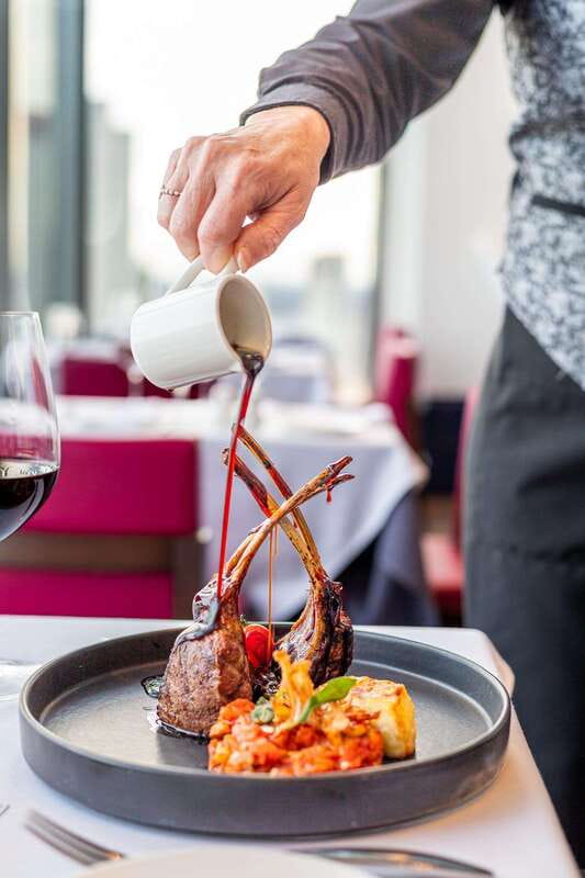 Niagara Falls, Canada: Dining Experience at The Watermark - How the 1.5-hour schedule works