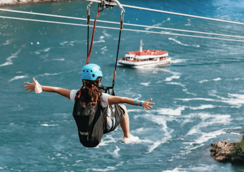 Niagara Falls, Canada: Early Bird Zip Line to The Falls - Flying over the Niagara River Gorge