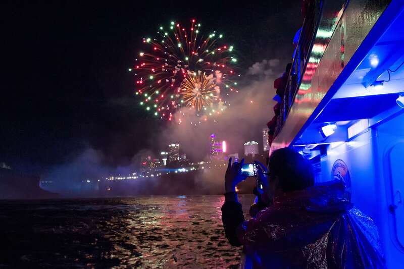 Niagara Falls, Canada: Evening Fireworks Cruise - November changes the clock, not the experience