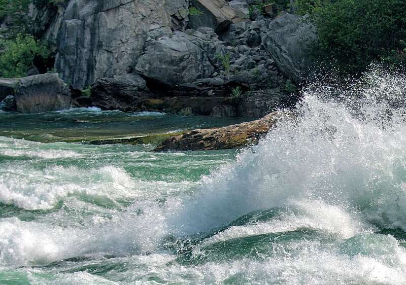 Niagara Falls, Canada: Sightseeing Tour with Boat Ride - How the small-group promise affects the day