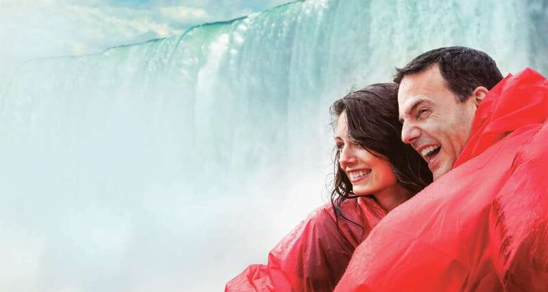 Niagara Falls, Canada: Sightseeing Tour with Boat Ride - The Voyage to the Falls brings the spray
