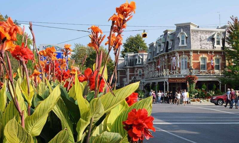 Niagara Falls: Canada with a Portuguese-speaking guide - Niagara-on-the-Lake brings history and small-town charm