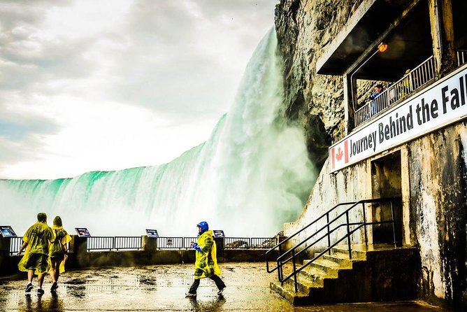 Niagara Falls Day and Evening Tour With Boat Cruise & Dinner (optional) - Niagara City Cruises and the soaking question