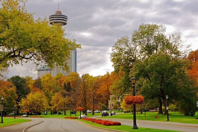 Niagara Falls Day Tour from Toronto (9 Hours) - Maple Leaf Place and the tasting stop