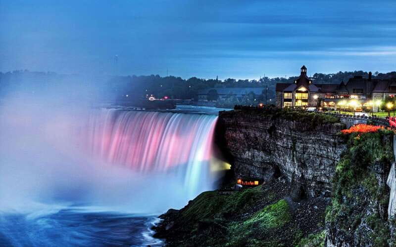 Niagara Falls: Night Tour w/ 3 Course Dinner & Light Show - Dinner at Table Rock House beside the Horseshoe Falls