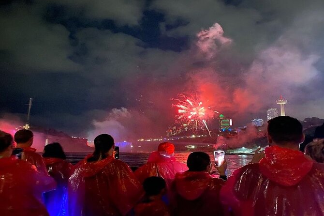 Niagara Falls Premium Night Tour: Fireworks Boat Cruise & Dinner - Taking control at the Illumination Tower