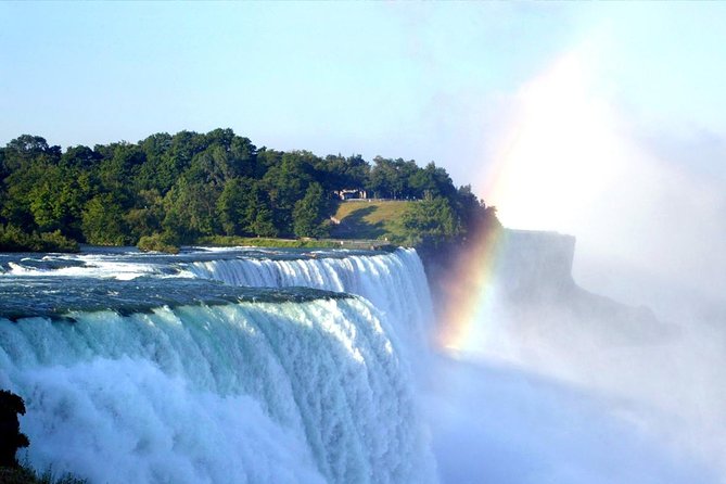 Niagara Falls Tour from Toronto with Winery & Niagara on The Lake - Three hours at Table Rock and the Canadian Falls