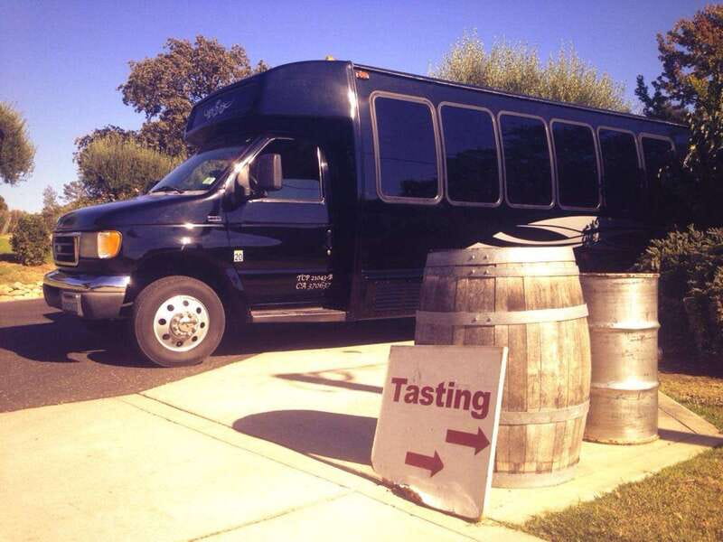Niagara Falls: Winter Niagara Wine Tour with Transportation - Key points to know
