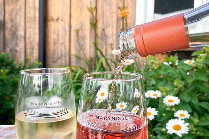 Niagara-on-the-Lake Cycle and Wine-Tasting Tour with Optional Lunch - The guides make the difference