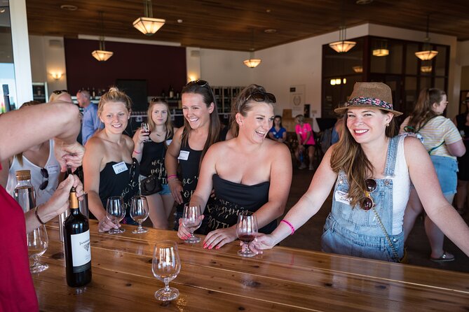 Niagara-on-the-Lake Small Group Wine Tasting Tour - What makes Niagara-on-the-Lake wine country special