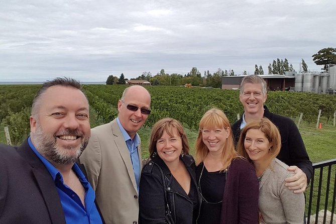 Niagara-on-the-Lake Small Group Wine Tour with Picnic Lunch - Transportation, group size, and value
