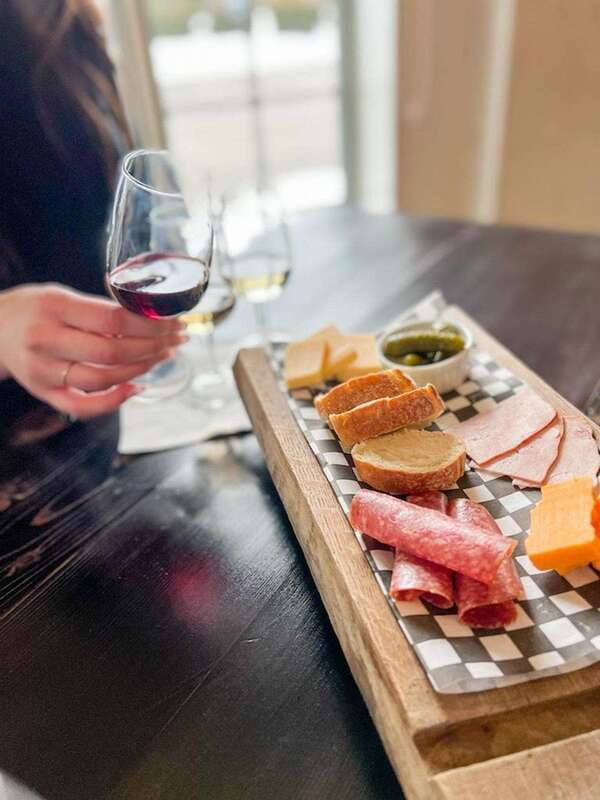 Niagara-on-the-Lake: Wine & Charcuterie Tour with Tastings - Key points to know before booking